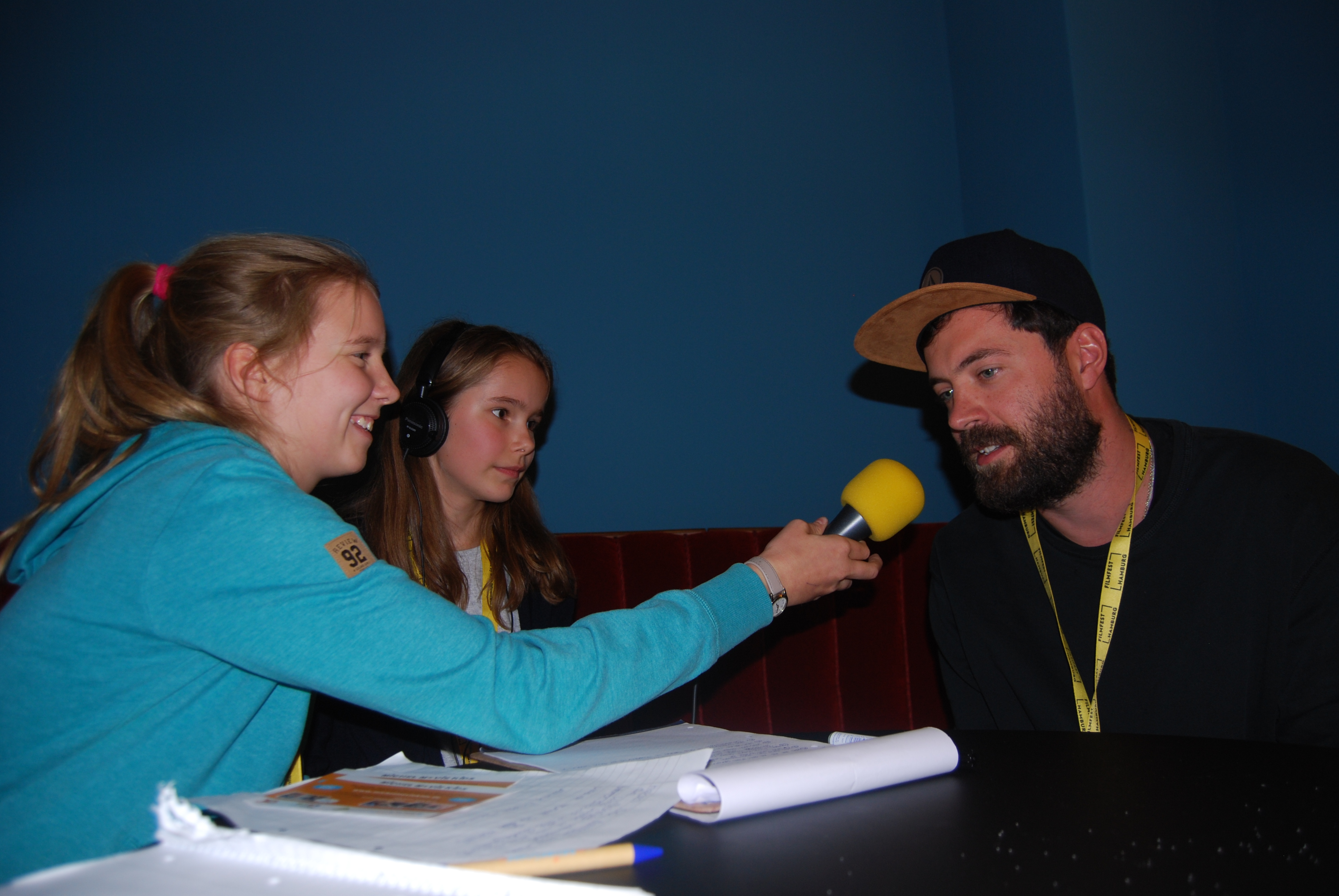 Kinderradio Radio Interview mit Regisseur und Filmemacher Alexey Kuzmin-Tarasov vom Film "Peters Odyssee" auf dem MICHEL Kinder und Jugend Filmfest Hamburg.